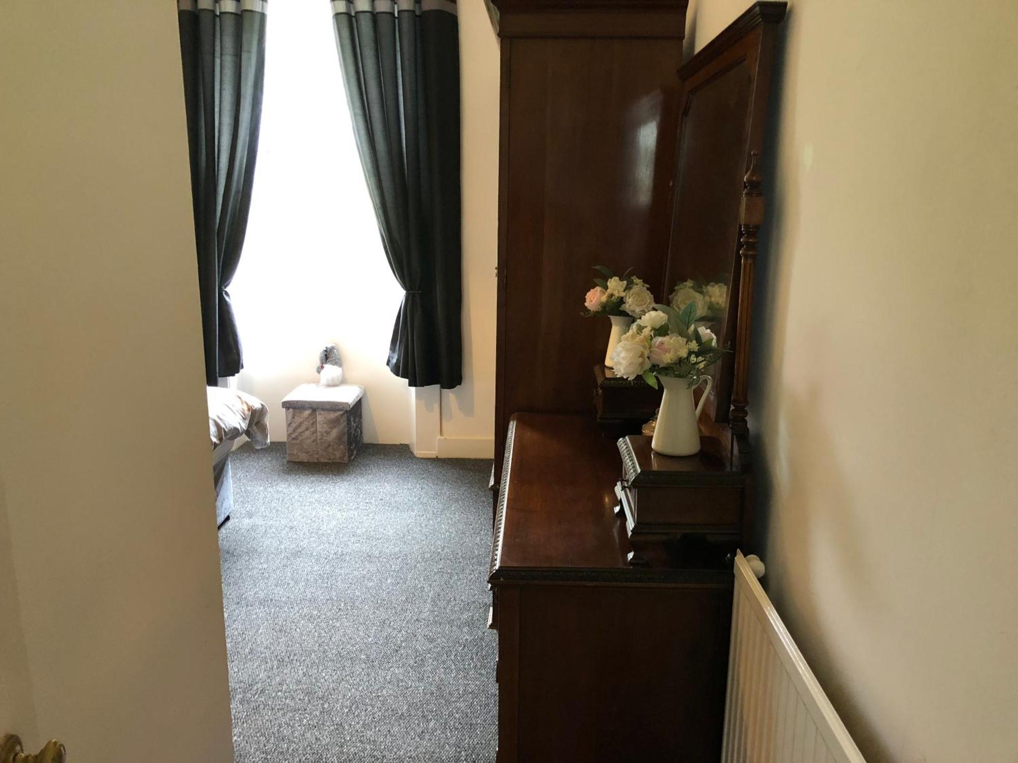 Captivating 2-Bed Apartment In Isle Of Bute Ротсей Екстериор снимка